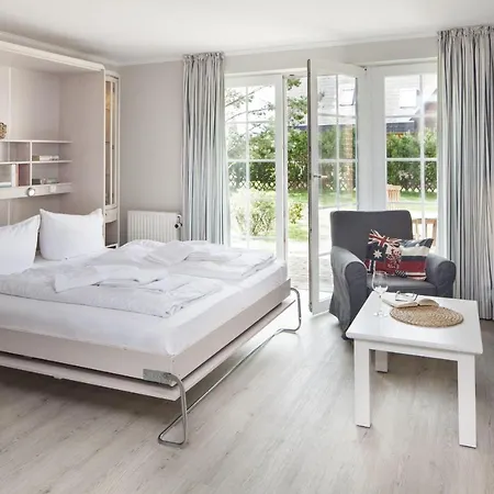 Apartment Holte Hueues