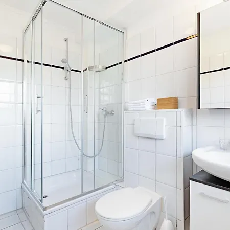 Apartment Holte Hueues